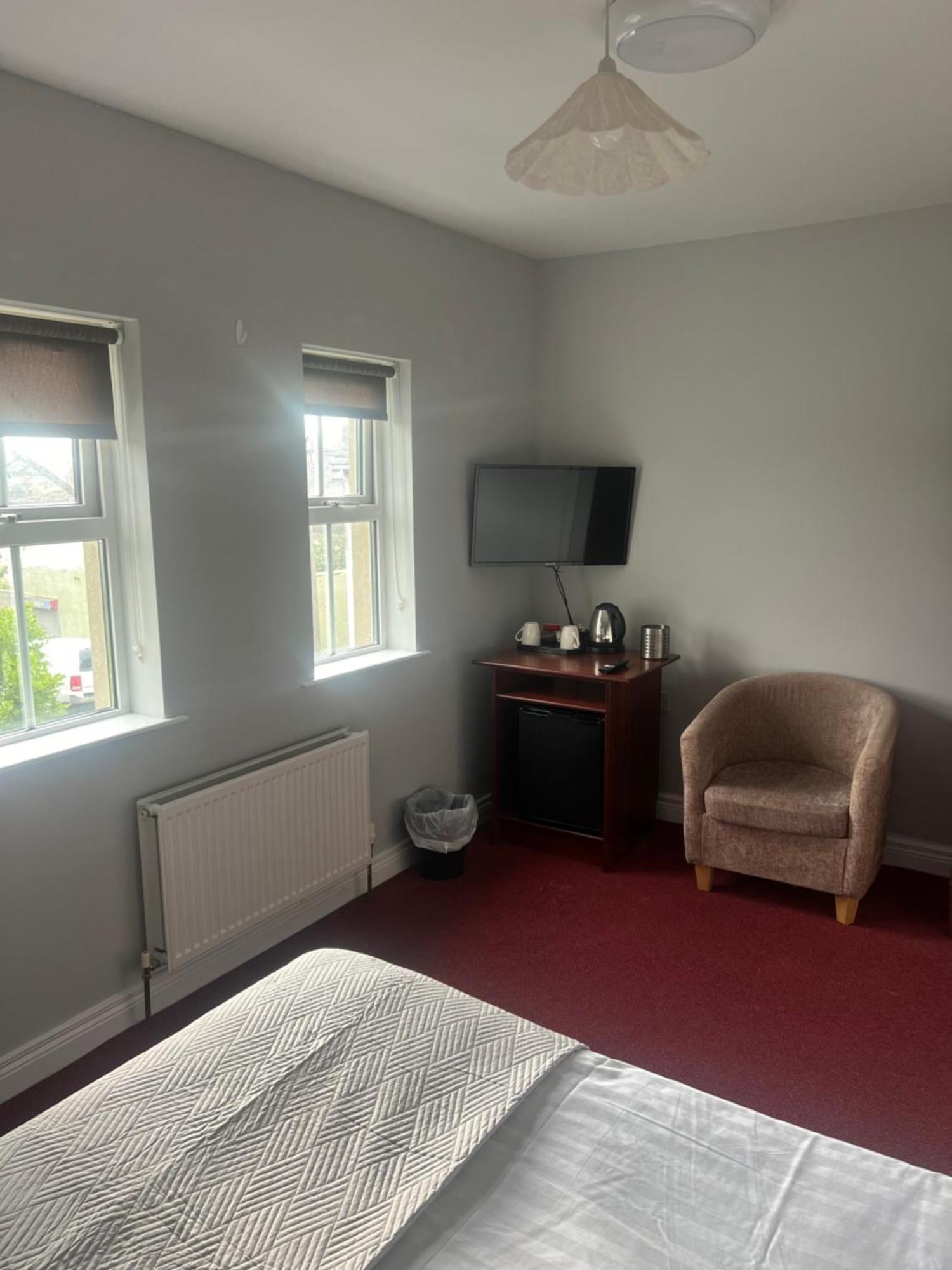 Town Clock Guesthouse Buncrana Extérieur photo